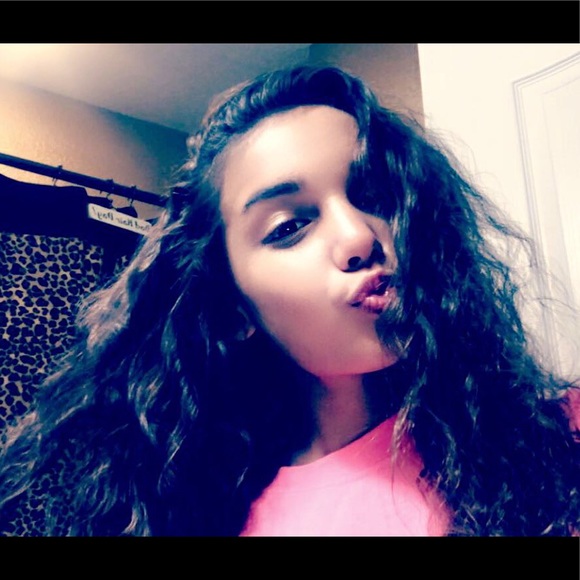 Meet your Posher, Dakota - Picture 1 of 1